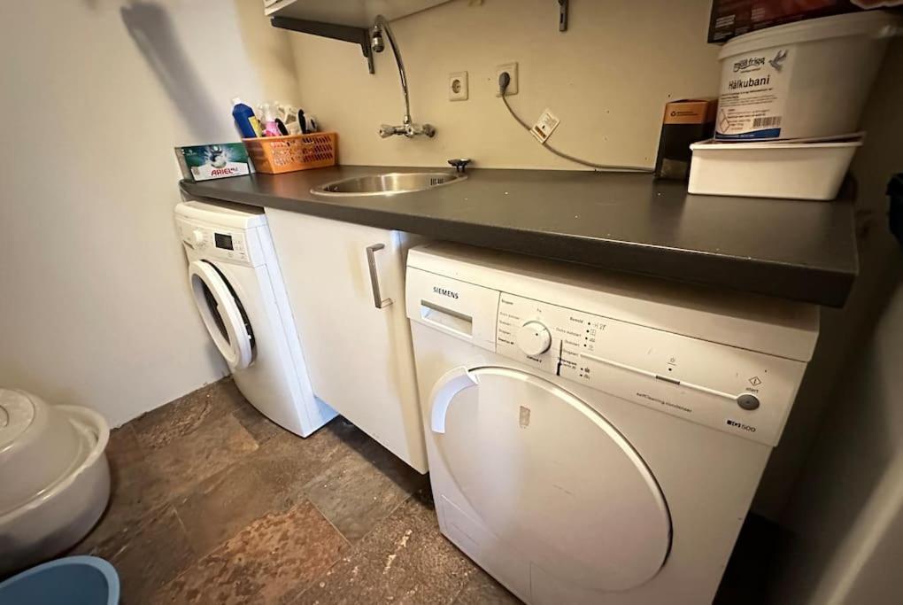 Spacious And Family Friendly Apartment In Reykjavík Esterno foto